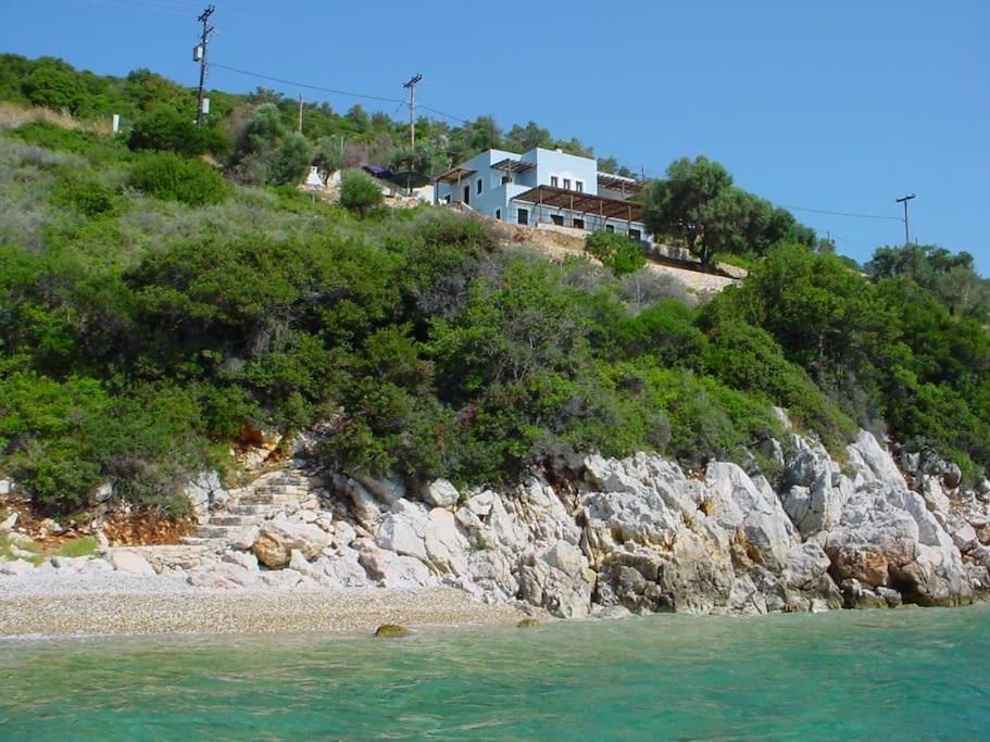 Villa With Breathtaking Views And Private Beach Ájosz Dimítriosz Kültér fotó
